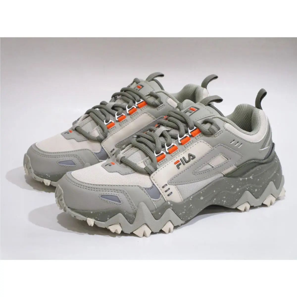 Fila shoes - Fila Oakmont TR - Oakmont - 5JM01566-101 - Multicolor 4