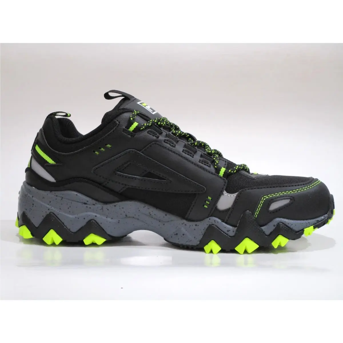 Fila shoes - FILA Oakmont Tr - Oakmont - 1JM00845-007 - Black 1