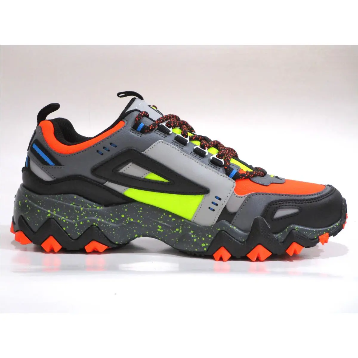 Fila shoes - FILA Oakmont Tr - Oakmont - 1JM01565-806 - Shor/Blk/Sfty 1