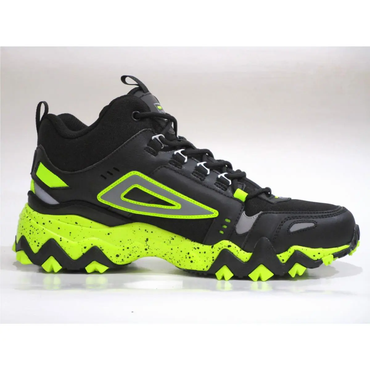 Fila shoes - FILA Oakmont Tr - Oakmont - 1JM01276-007 - Black/Safety Yellow 1