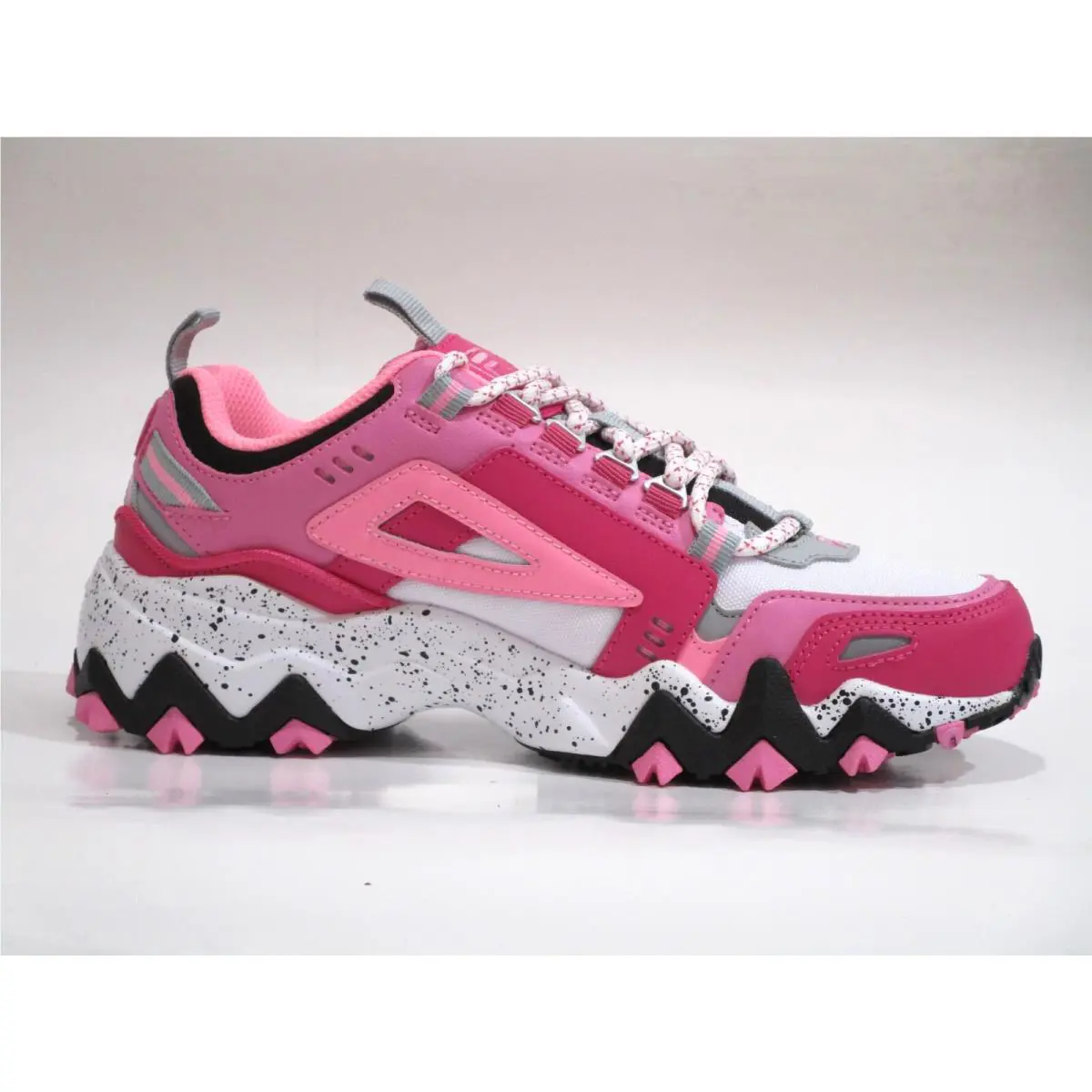 Fila shoes - Fila Oakmont TR - Oakmont - 5JM01566-154 - Pink/White 1