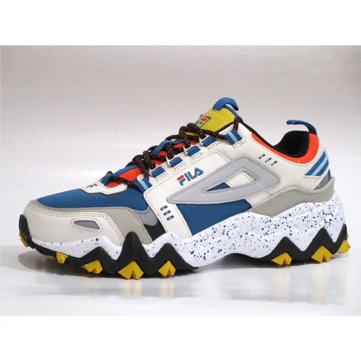 Fila Men`s Oakmont TR 1JM01565-423 Sneaker Shoes Size 8 M US