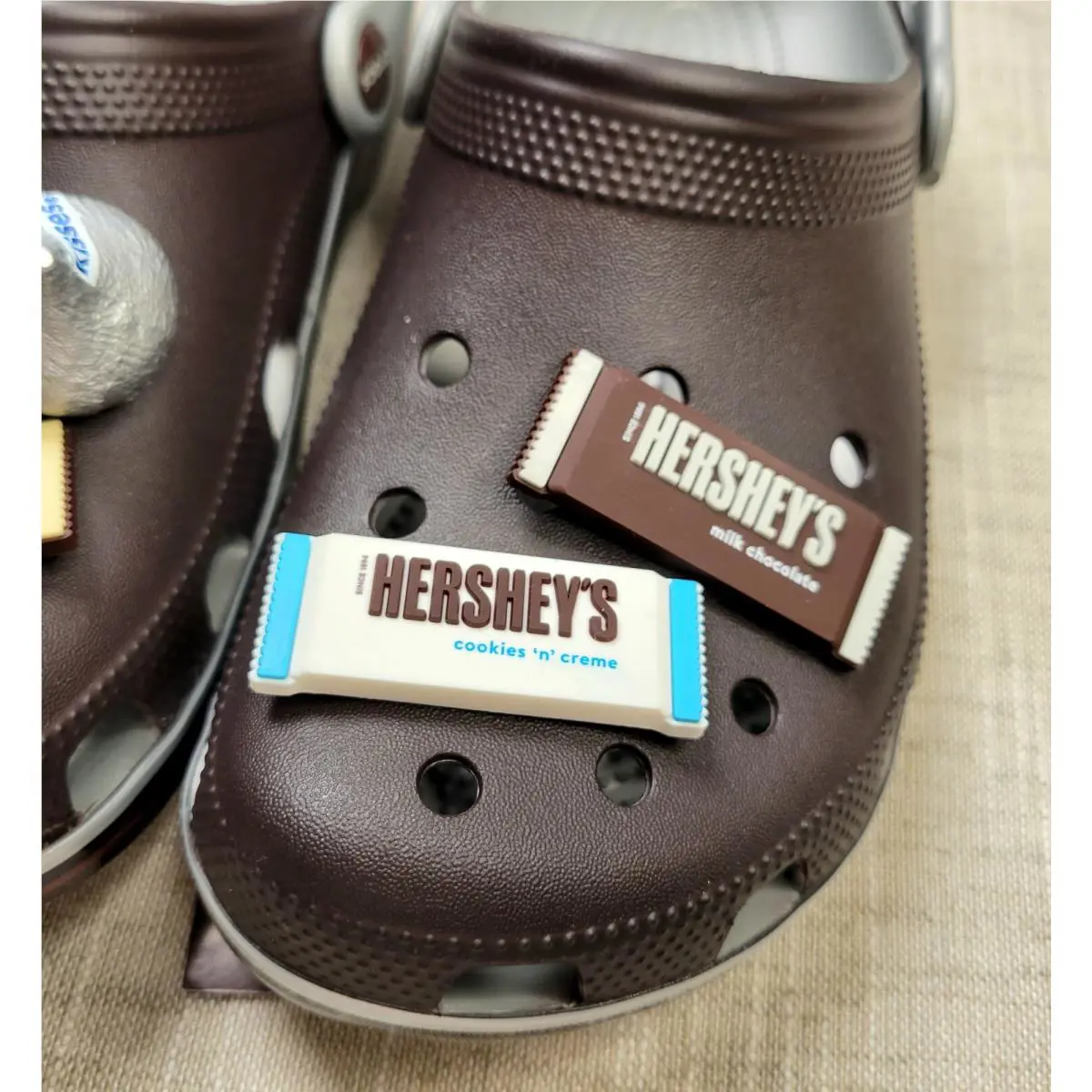 Crocs shoes - CROCS Hershey `s - Hershey - Brown Silver 7