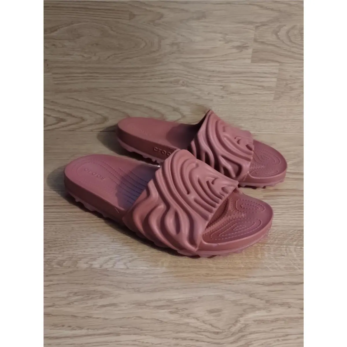 Crocs shoes - Classic - Classic - Red (UPC: 196265831487) 3