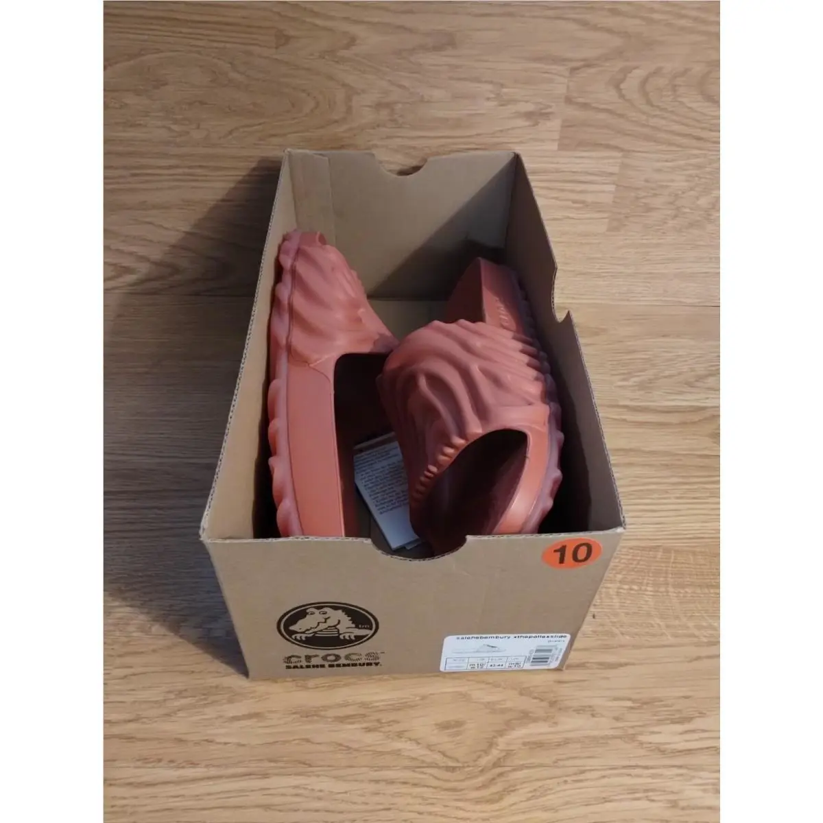 Crocs shoes - Classic - Classic - Red (UPC: 196265831487) 8