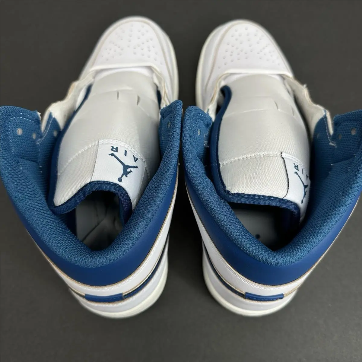 Nike shoes - Air Jordan 1 - Air - FN5215-141 - White 1