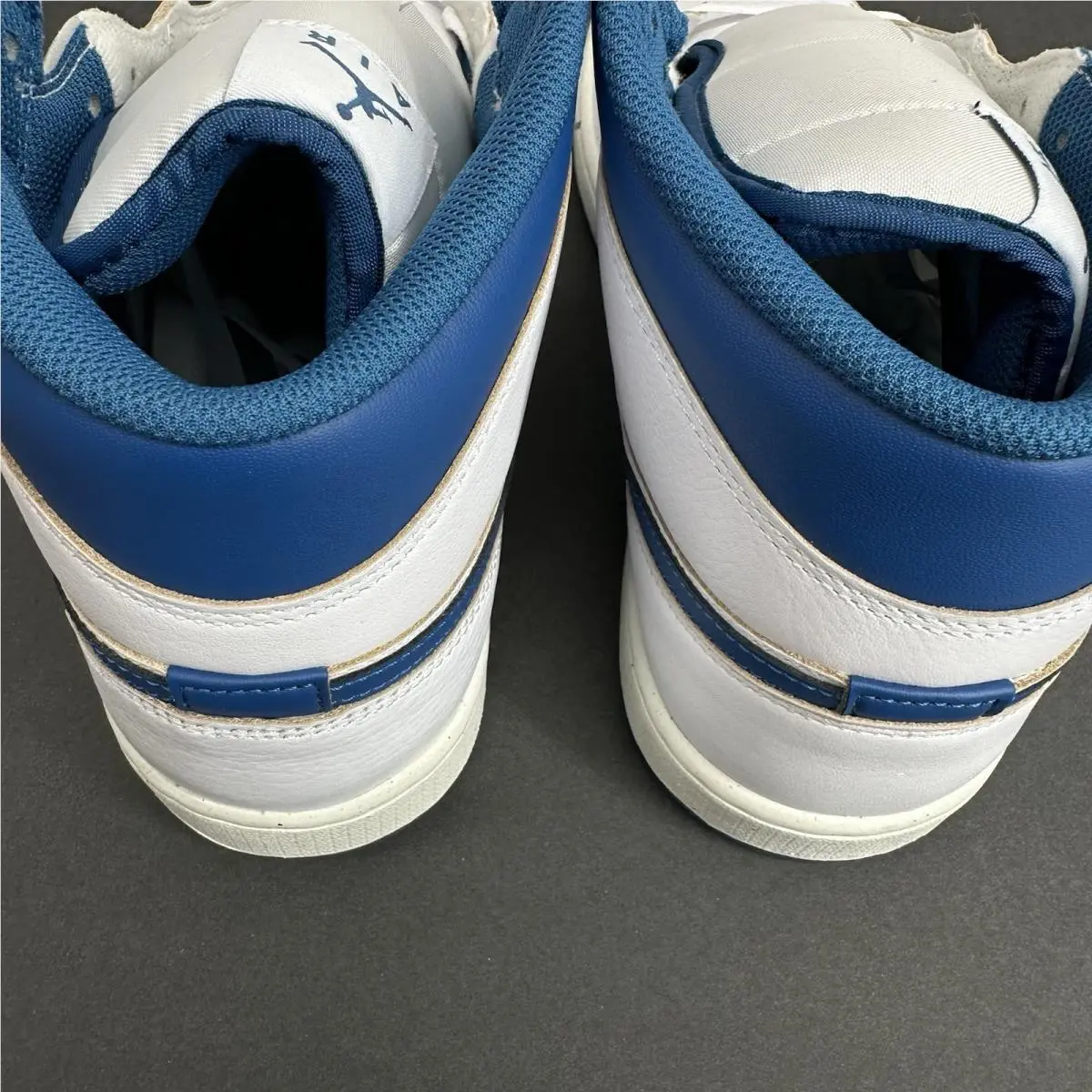 Nike shoes - Air Jordan 1 - Air - FN5215-141 - White 2