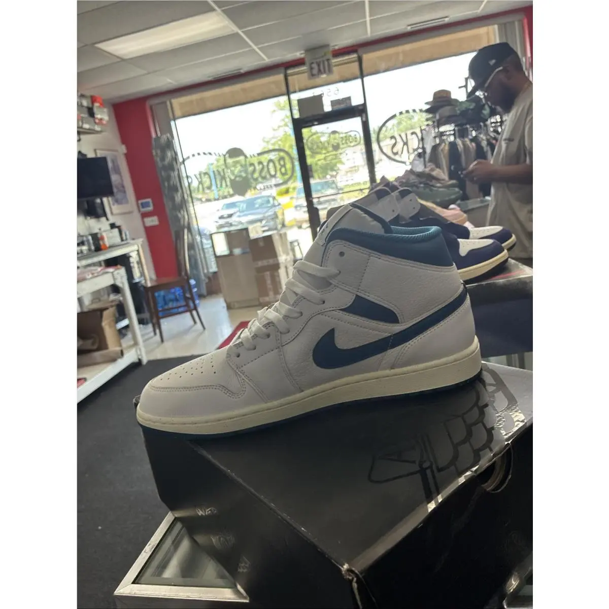 Nike shoes - Air Jordan 1 Mid SE - FN5215-141 - Blue 17