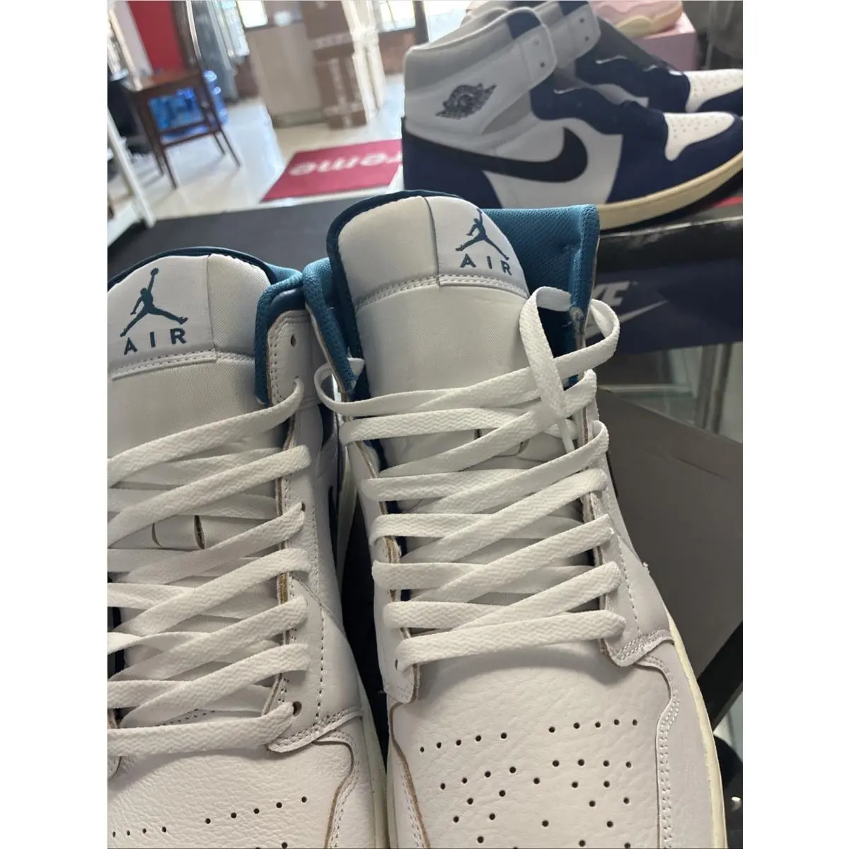Nike shoes - Air Jordan 1 Mid SE - FN5215-141 - Blue 2