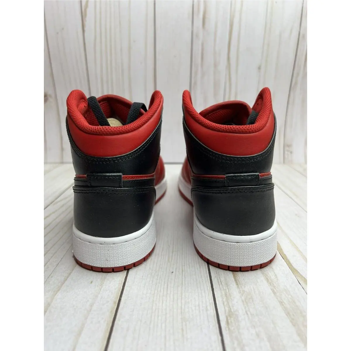 Nike shoes - Nike Kids Air Jordan 1 Mid - 554725 660 - Red 2