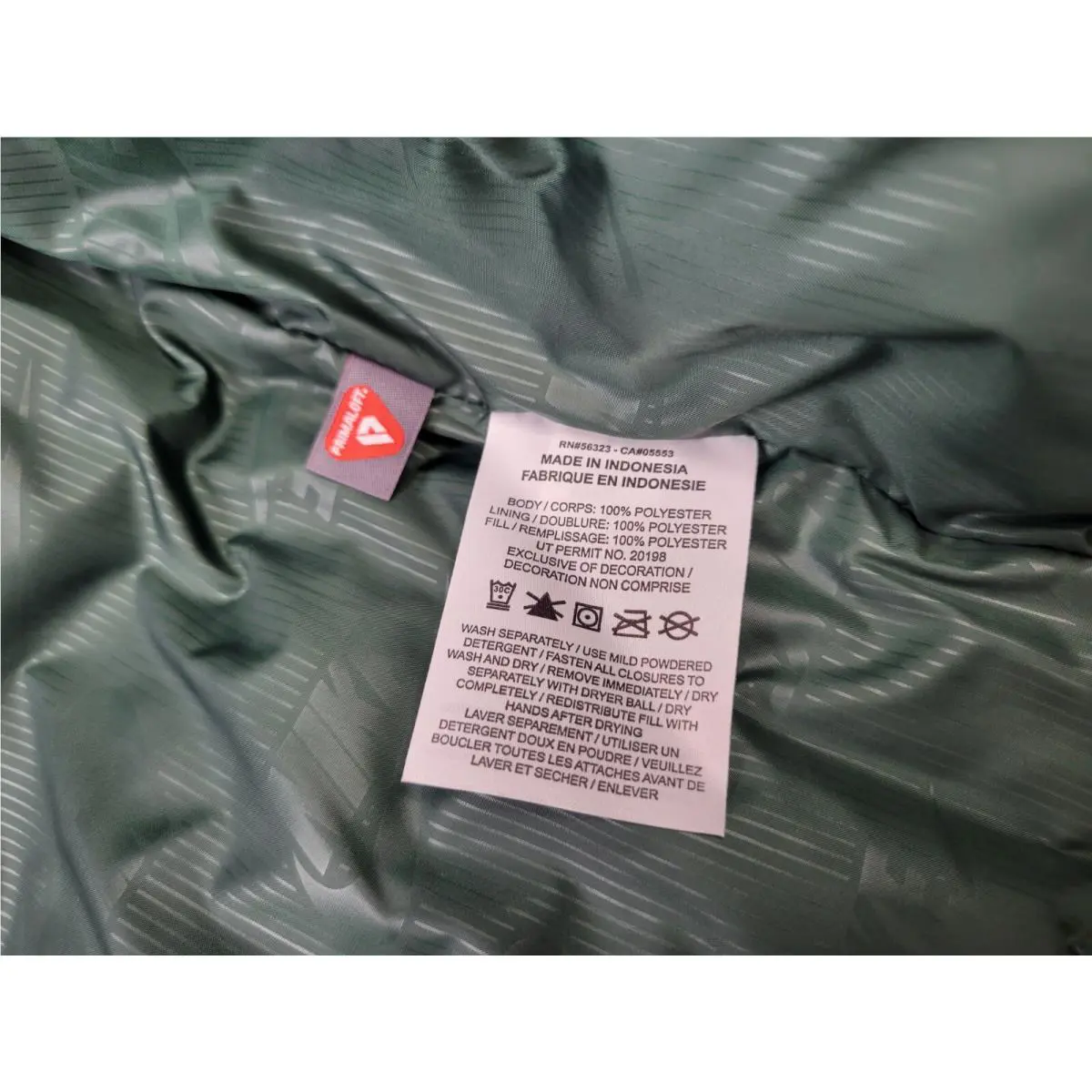 Nike clothing - Nike Sportswear Club Primaloft Puffer Vest - FB7373-323 - Green 9