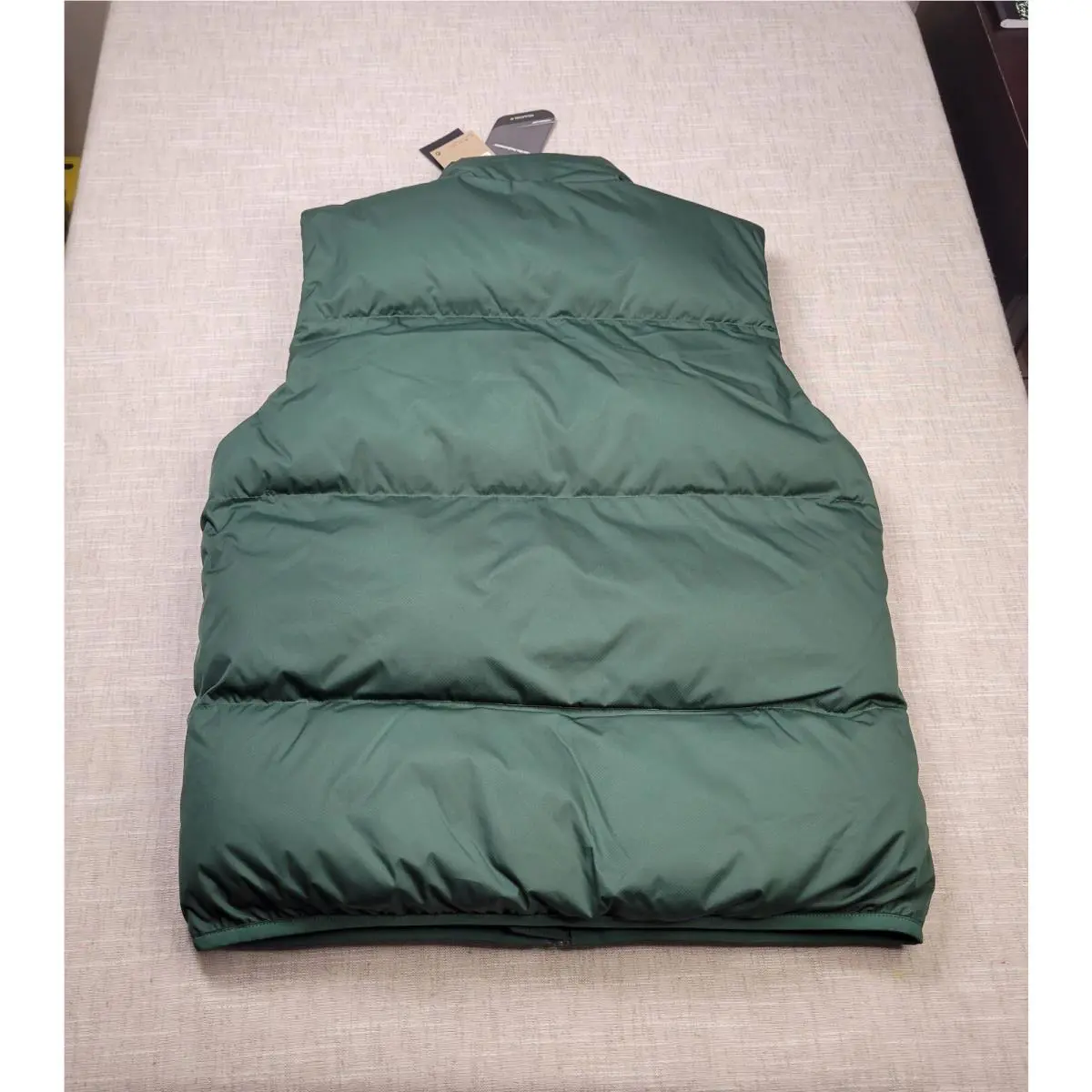 Nike clothing - Nike Sportswear Club Primaloft Puffer Vest - FB7373-323 - Green 0