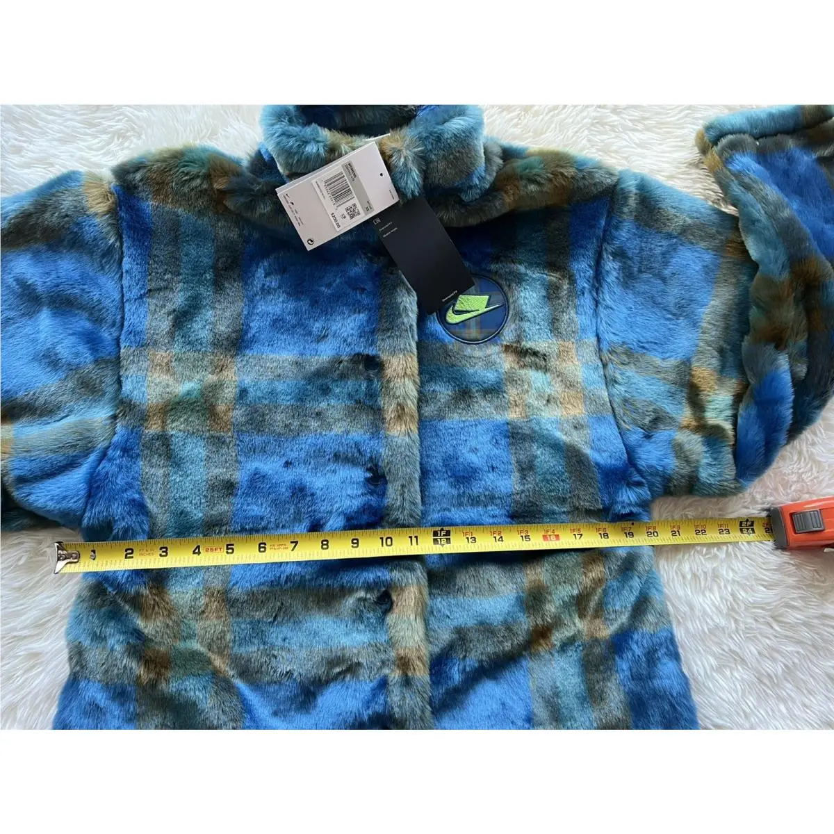 Nike clothing - Nike Sportswear Essential - Sportswear Essential - DM9202-010 - Multicolor (UPC: 195242454084) 3