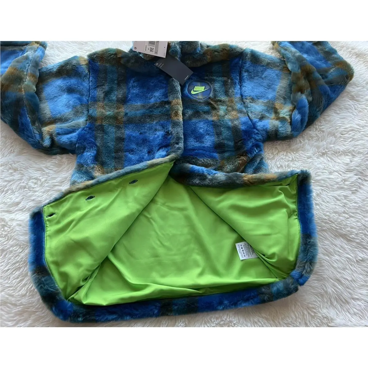 Nike clothing - Nike Sportswear Essential - Sportswear Essential - DM9202-010 - Multicolor (UPC: 195242454084) 4