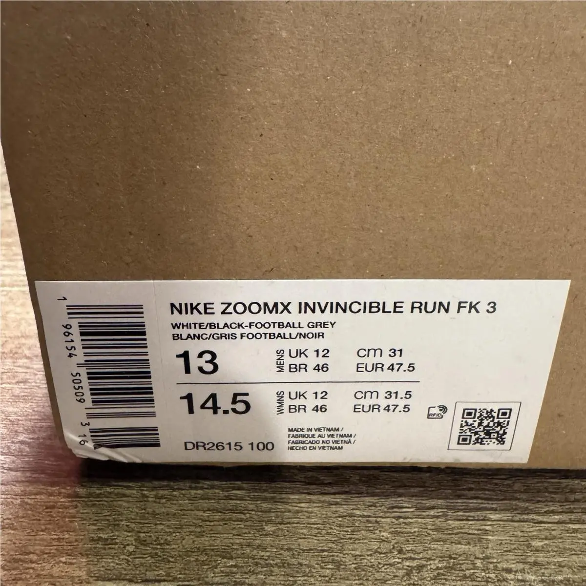 Nike shoes - Nike ZoomX Invincible 3 - ZoomX Invincible - DR2615-100 - White 0