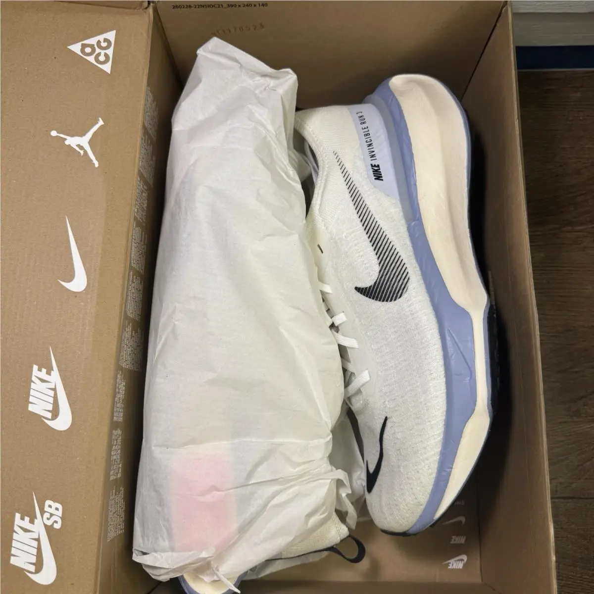 Nike shoes - Nike ZoomX Invincible 3 - ZoomX Invincible - DR2615-100 - White 1