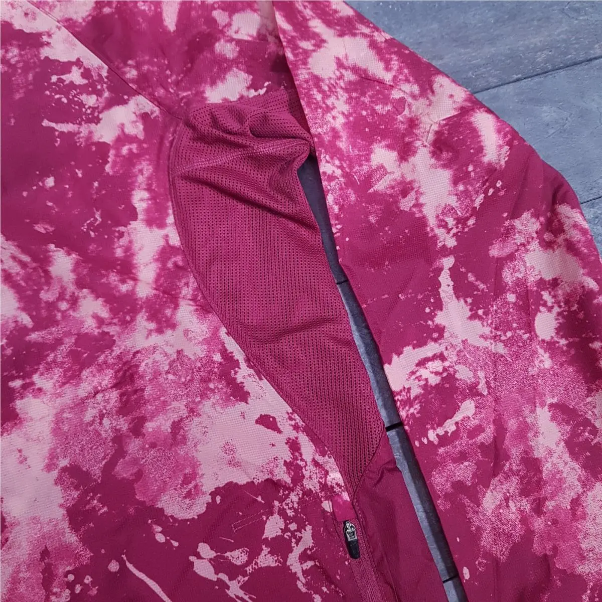 Nike clothing - Nike Run Division Repel Running Jacket - DV9278-653 - Rosewood (UPC: 196153871366) 2