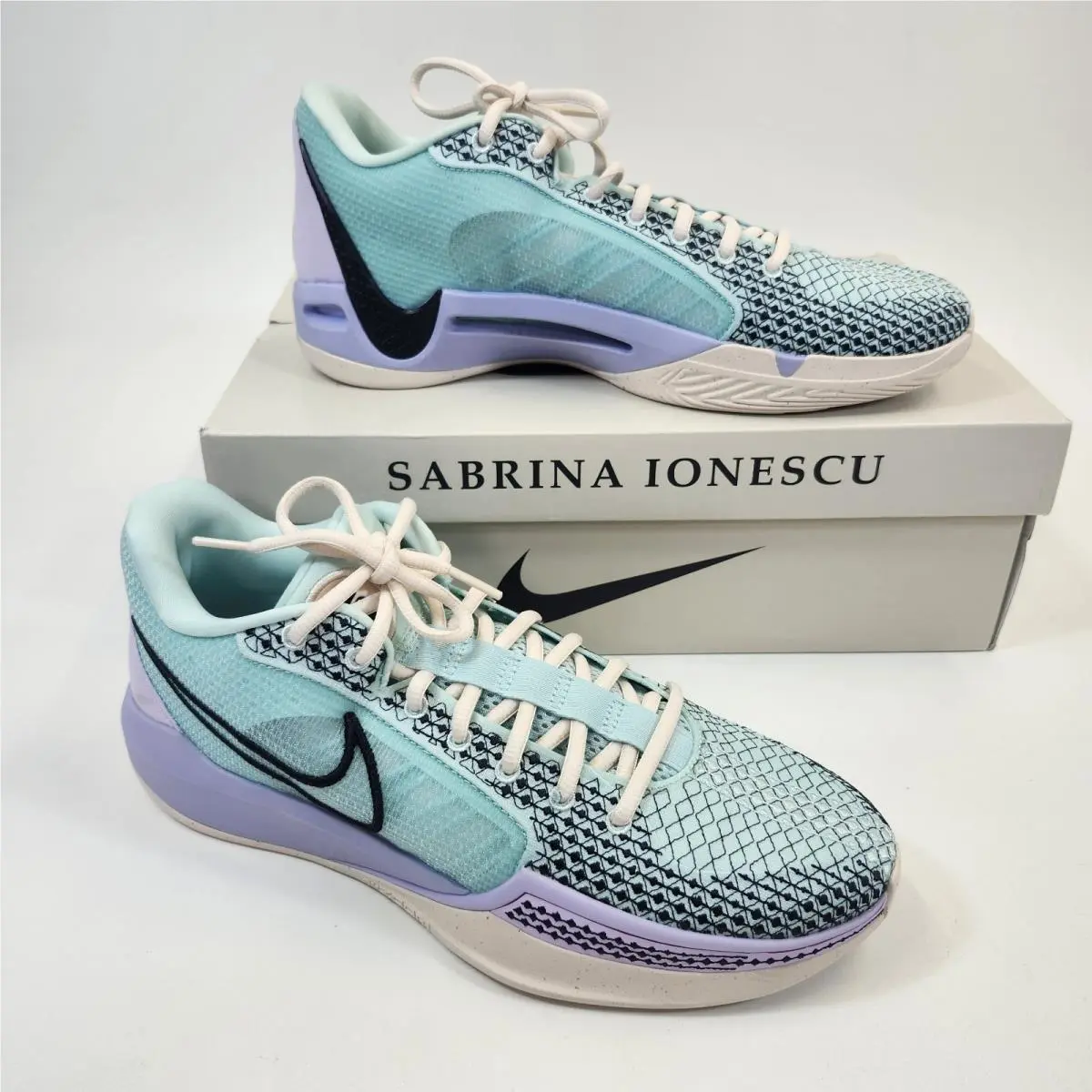 Nike Sabrina 1 Basketball Shoes Women`s 11.5 Brooklyn`s Finest Jade Ice Guava