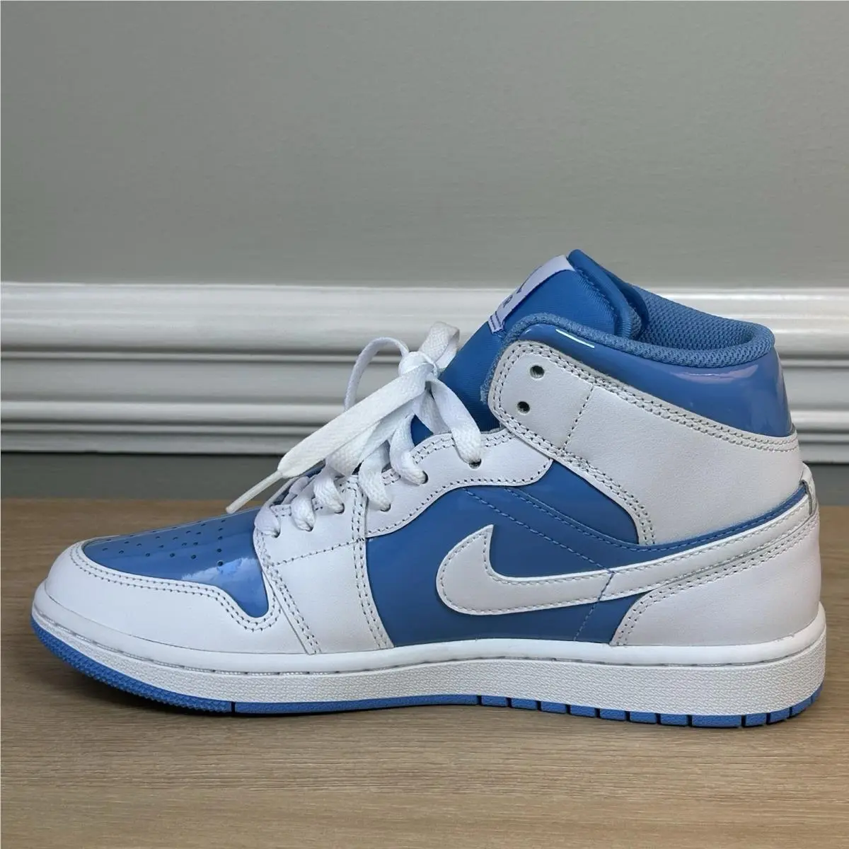 Nike shoes - Air Jordan 1 - Air - FZ2142-114 - Blue 3