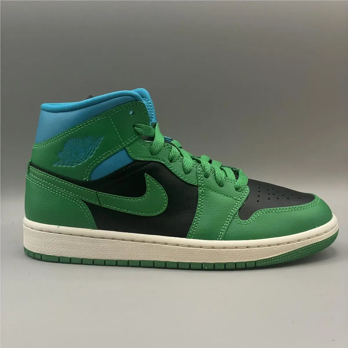 Nike shoes - Nike Air Jordan 1 - Air - BQ6472-033 - Black/Aquatone/Sail/Lucky Green 1
