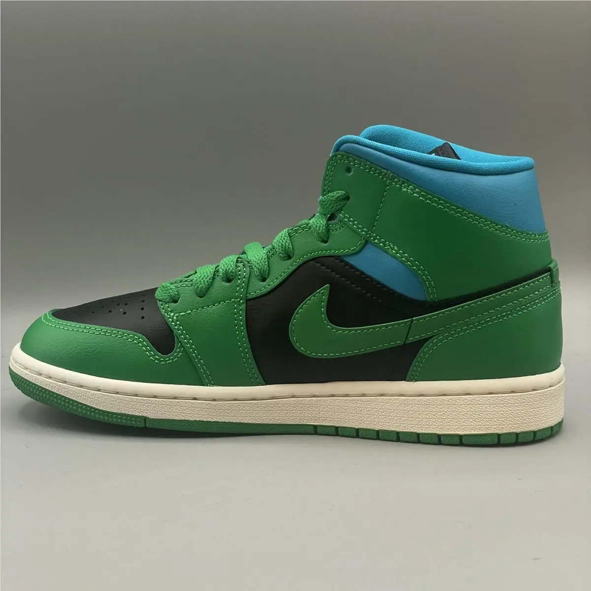 Nike shoes - Nike Air Jordan 1 - Air - BQ6472-033 - Black/Aquatone/Sail/Lucky Green 2