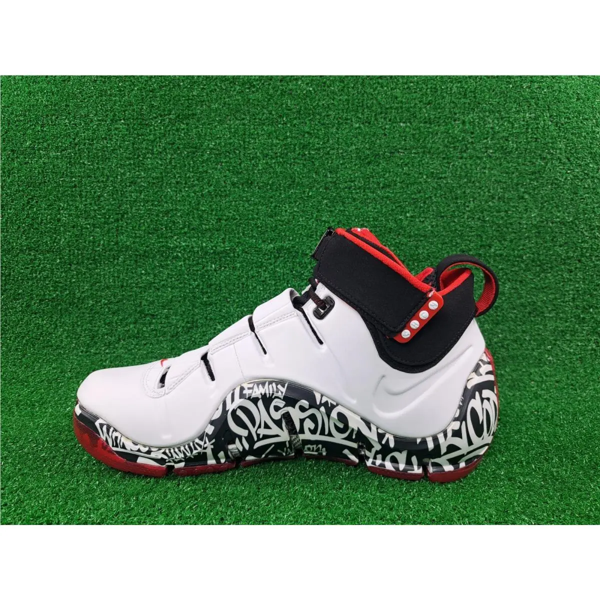 Nike shoes - Nike Zoom LeBron 4 - Zoom LeBron - DJ4888-100 - White 1