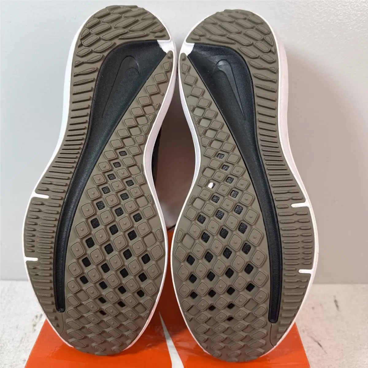 Nike shoes - Nike Air Winflo 9 - Air Winflo - DD8686-005 - Gray Metallic Copper (UPC: 00196151884887) 13