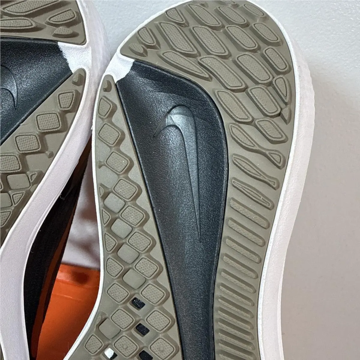 Nike shoes - Nike Air Winflo 9 - Air Winflo - DD8686-005 - Gray Metallic Copper (UPC: 00196151884887) 14