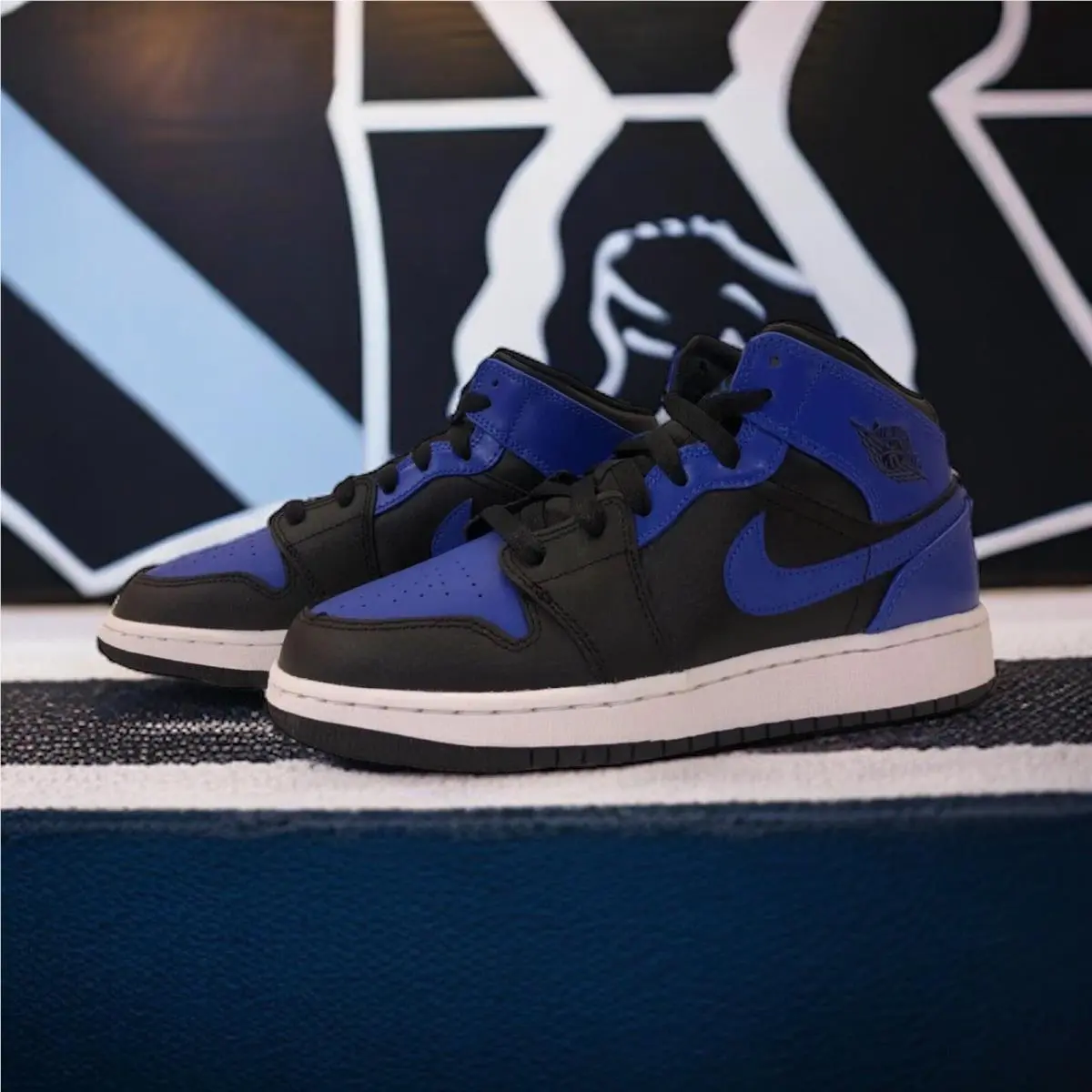 Nike shoes - Air Jordan 1 - Air - 554725 077 - Blue, Manufacturer: Black/ Hyper Royal Blue White 4