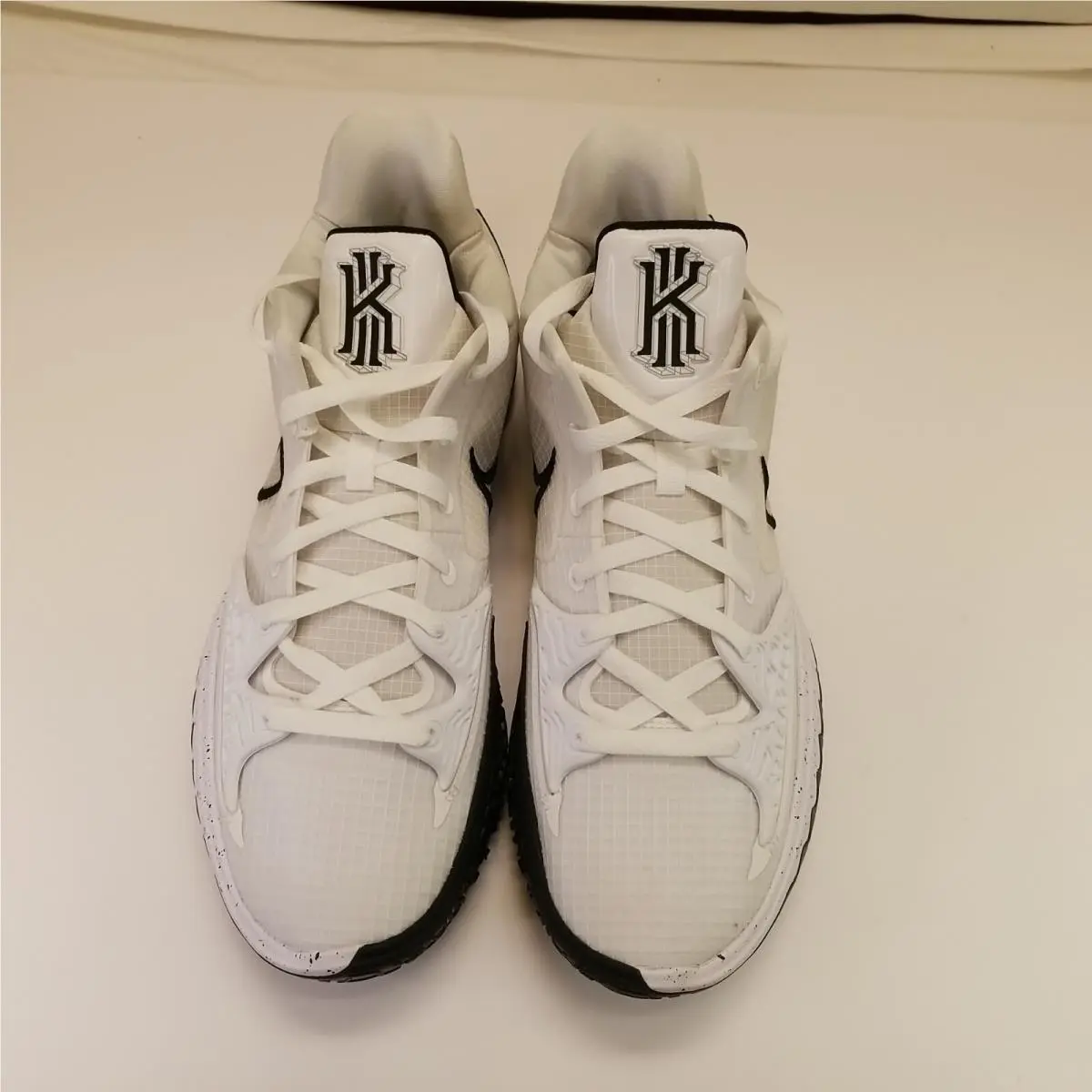 Nike Kyrie Low 4 TB Promo White/black Men US Size 13