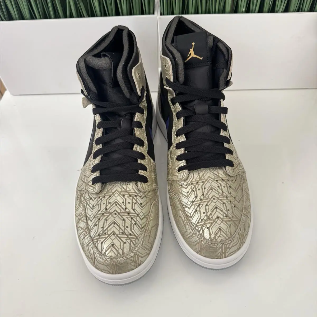 Nike shoes - Air Jordan 1 Zoom - Air Zoom - DQ0659-700 - Gold 1