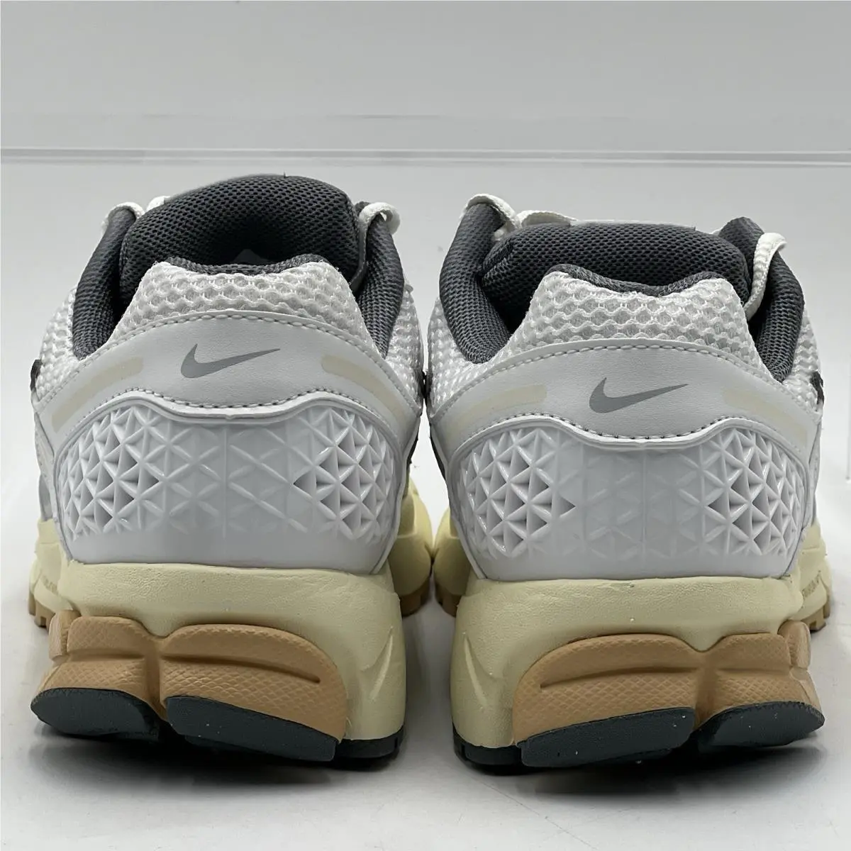 Nike shoes - Nike Wmns - Wmns - FJ2028-101 - White 3