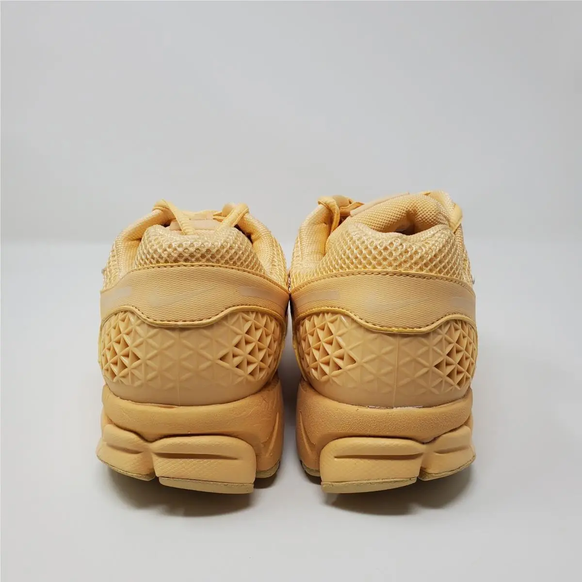 Nike shoes - Nike Air Zoom Vomero 5 - HF5493-200 - Gold 1