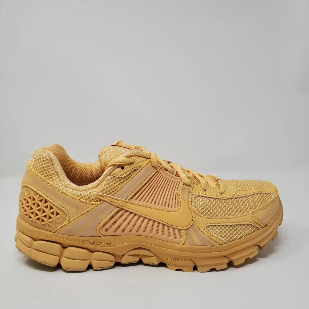 Nike shoes - Nike Air Zoom Vomero 5 - HF5493-200 - Gold 2