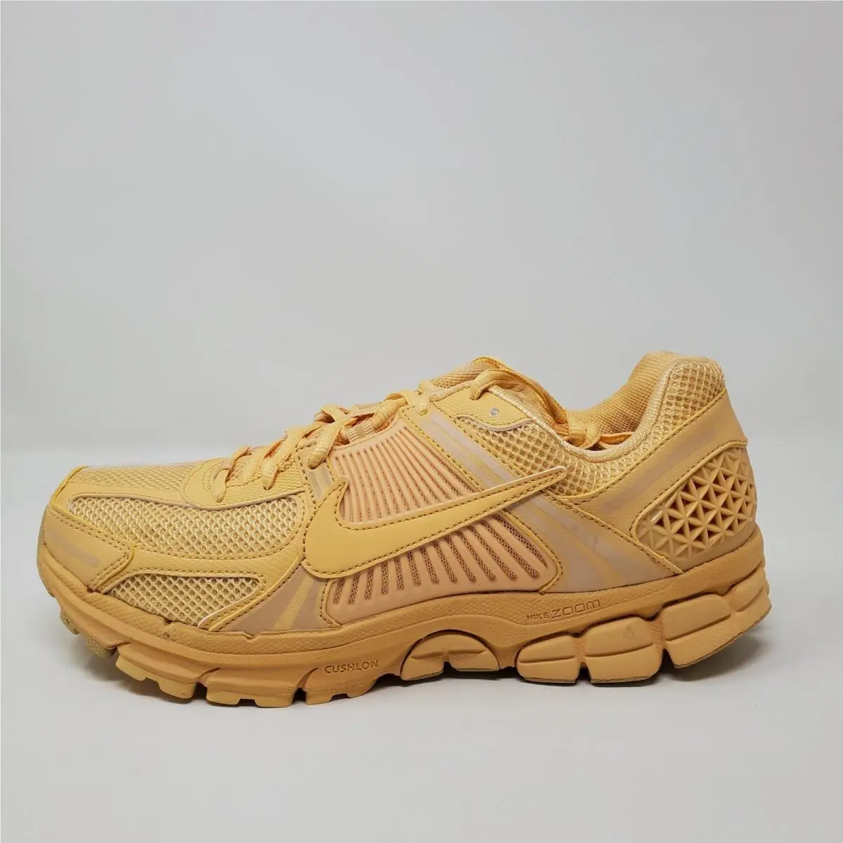 Nike shoes - Nike Air Zoom Vomero 5 - HF5493-200 - Gold 3