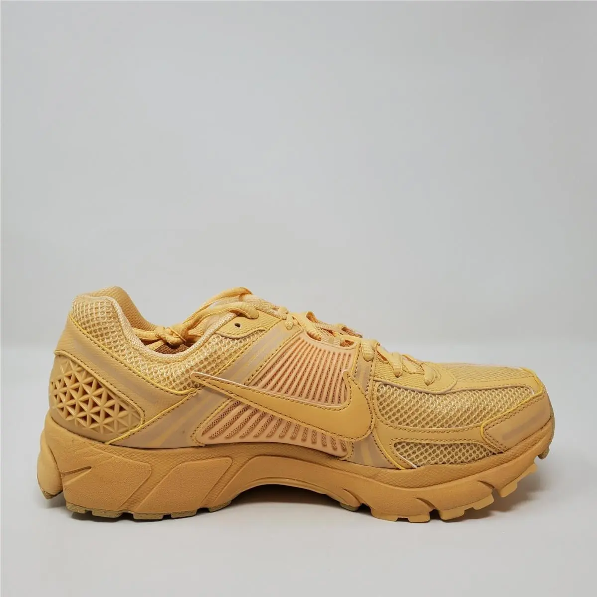 Nike shoes - Nike Air Zoom Vomero 5 - HF5493-200 - Gold 4