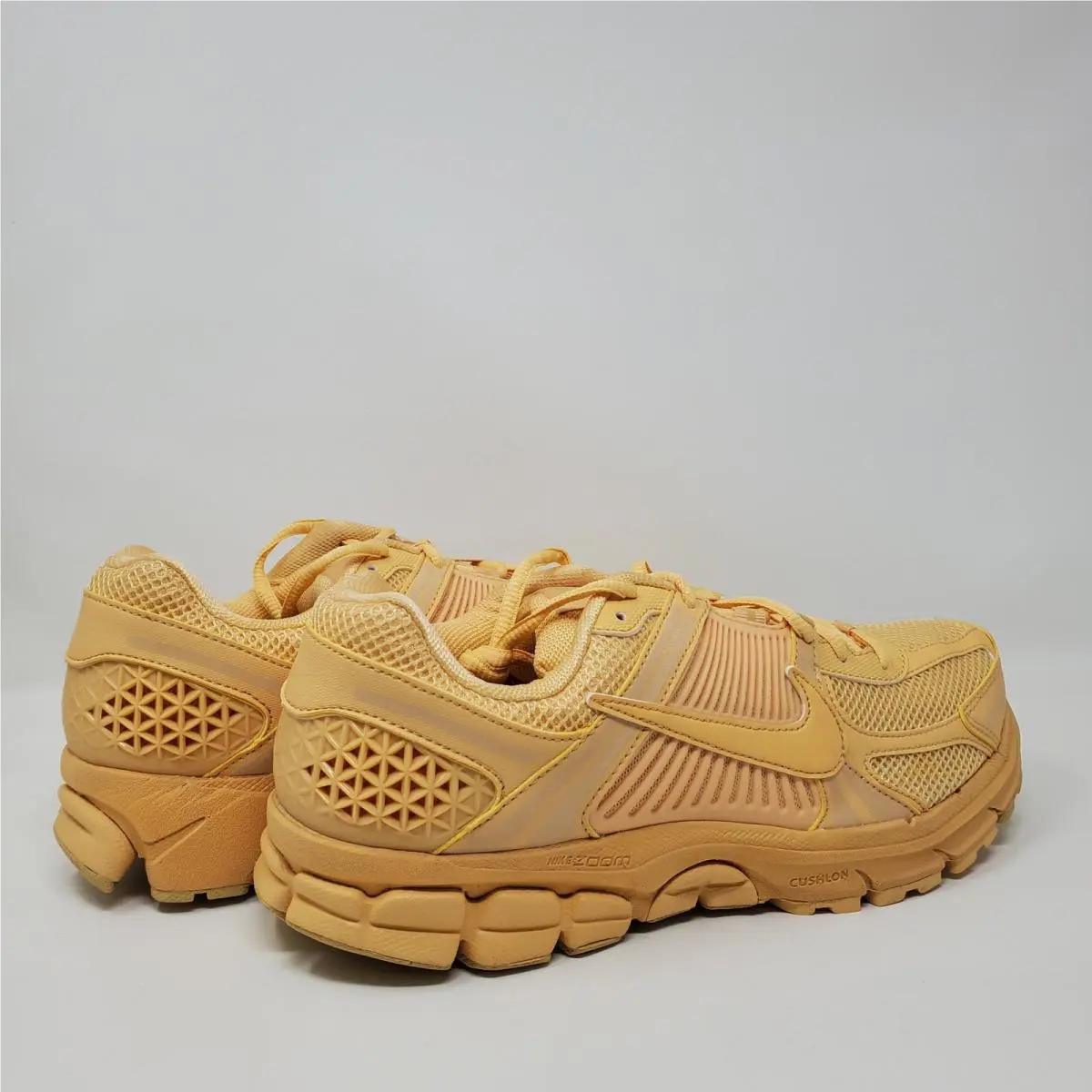 Nike shoes - Nike Air Zoom Vomero 5 - HF5493-200 - Gold 5