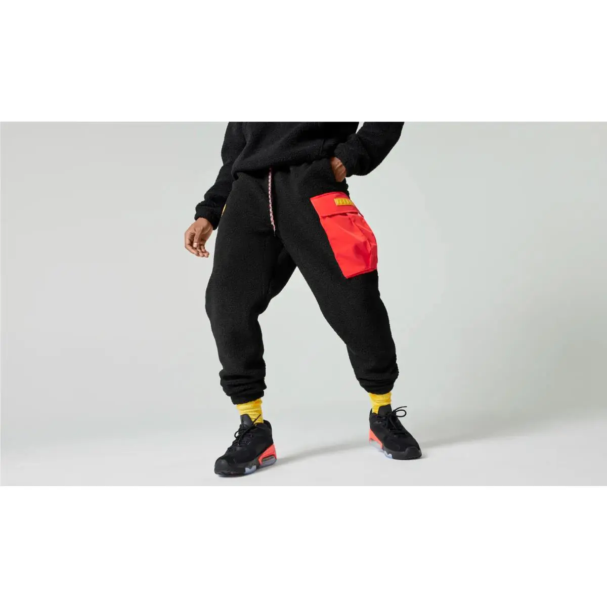 Nike clothing - Jordan Essential Mountainside Statement Fleece Sherpa Pants - DC9730-010 - Black (UPC: 195243576983) 5