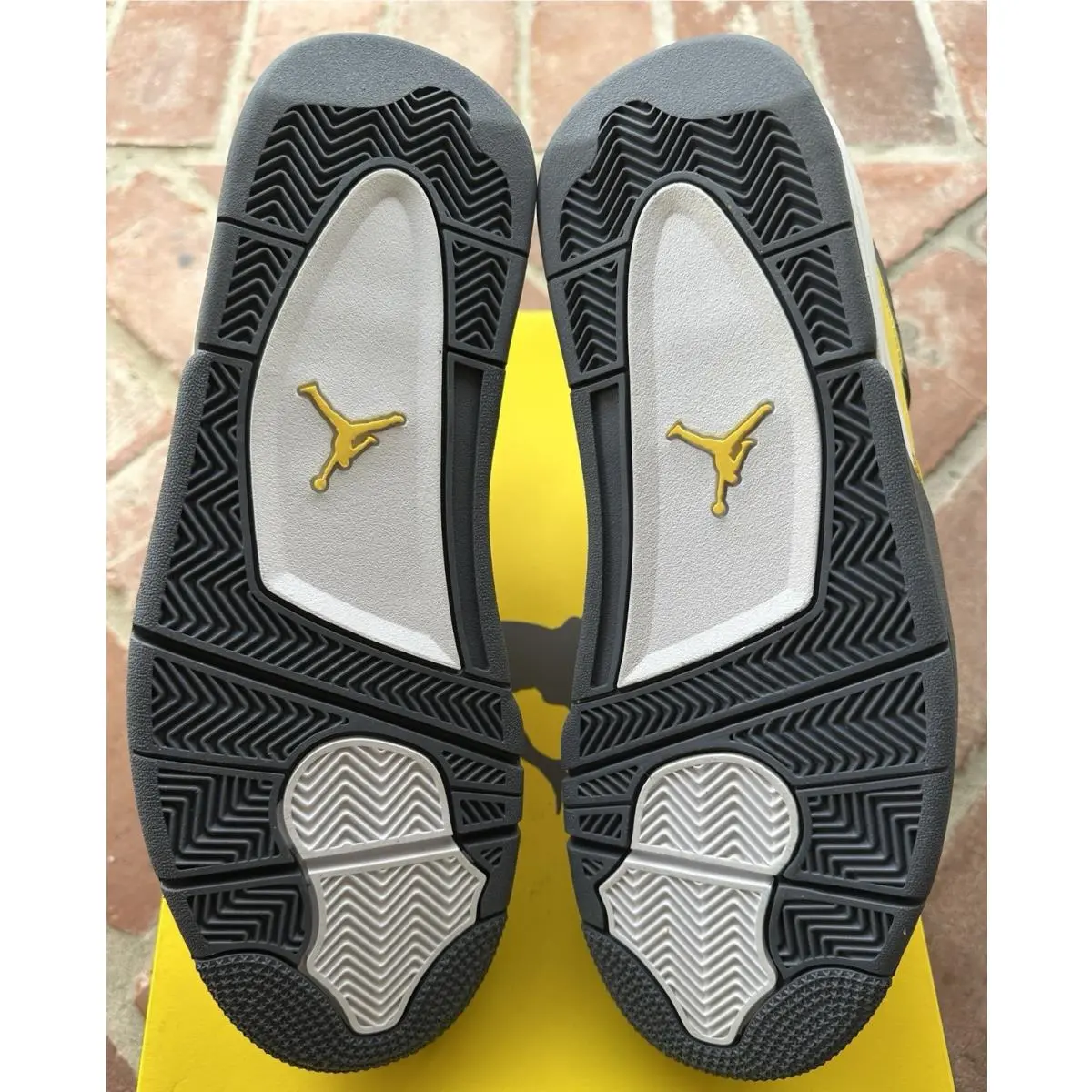 Nike shoes - Air Jordan 4 - Air - CT8527-700 - Yellow 2