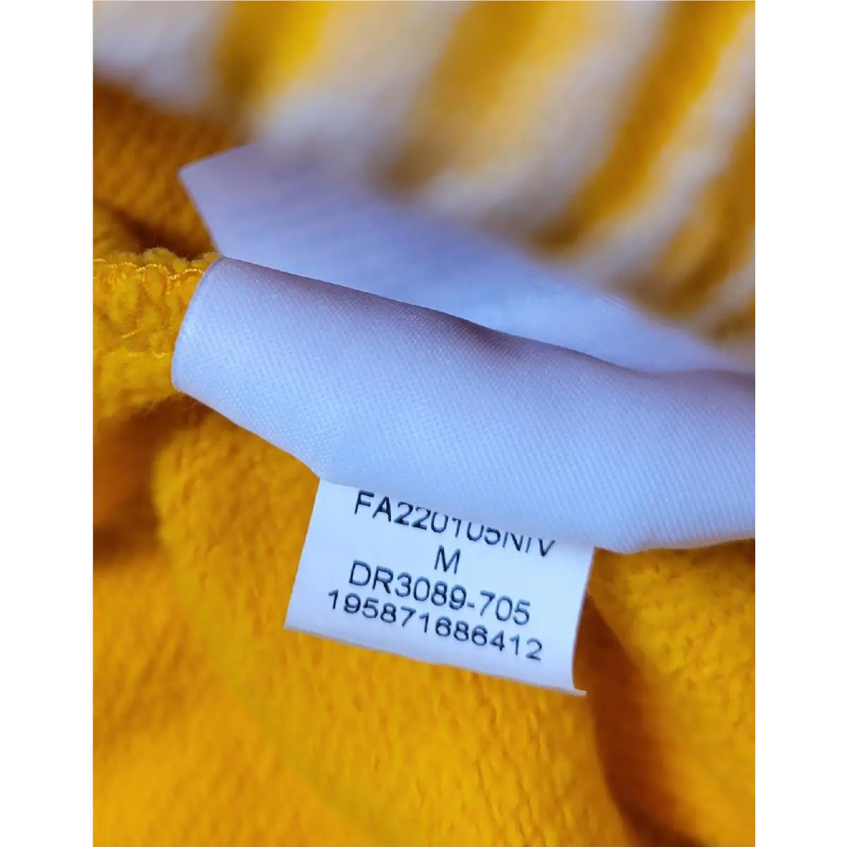 Nike clothing - DR3089-705 - DR3089-705 - Yellow White 14