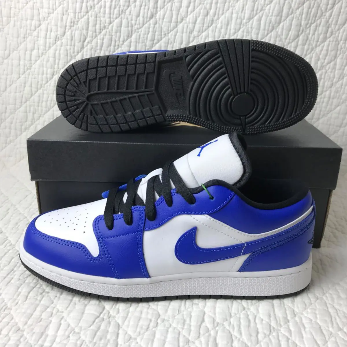 Nike shoes - Air Jordan 1 Low - Air Low - 553560-124 - White/Hyper Royal/Black 1