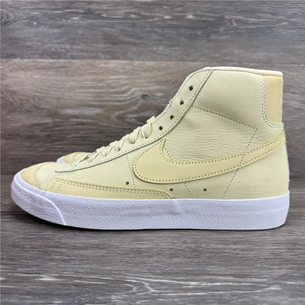 Nike shoes - Nike Blazer - Blazer - DQ7572-700 - Yellow (UPC: 196153964372) 3