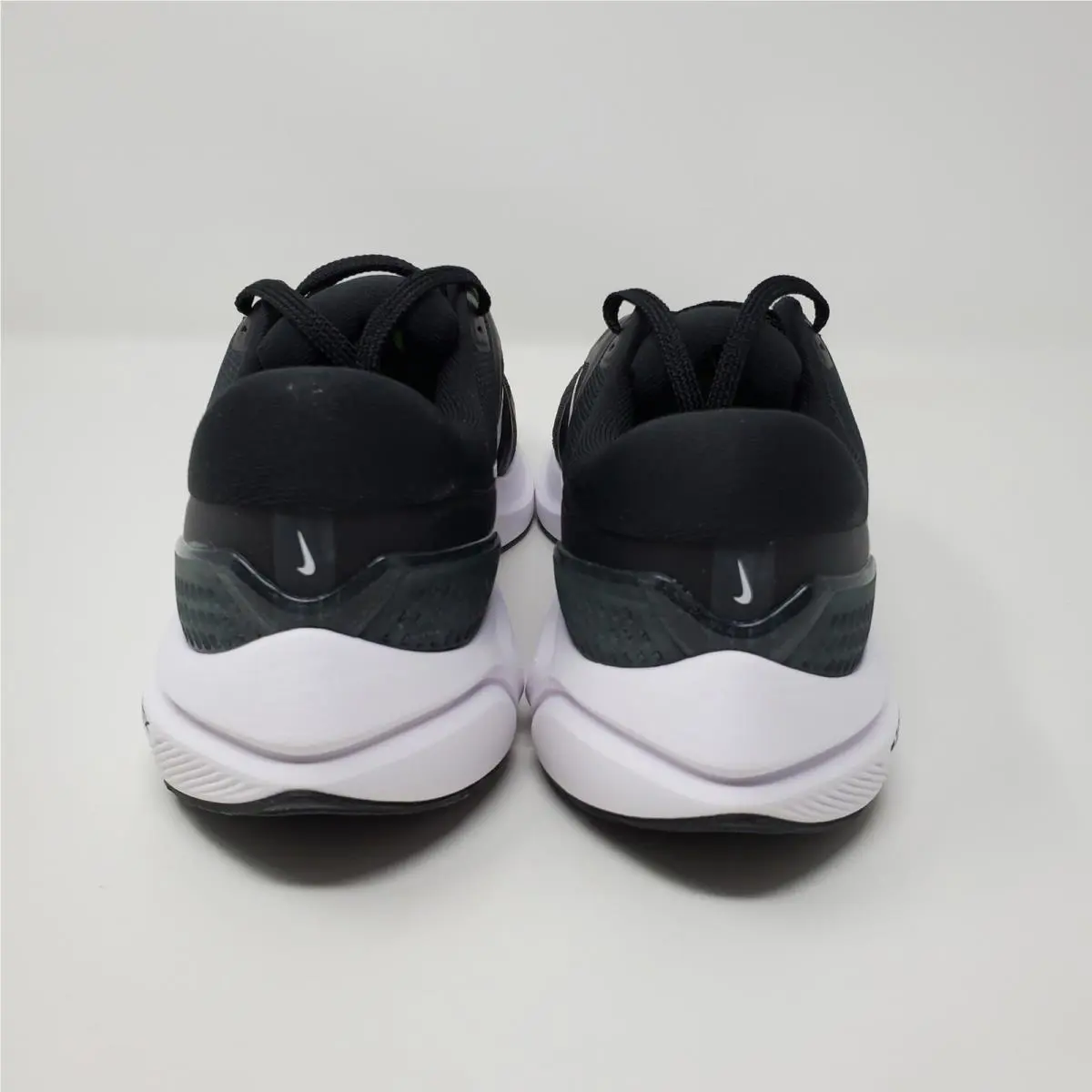 Nike shoes - Nike Air Zoom Vomero 16 - DA7245-001 - Black 1