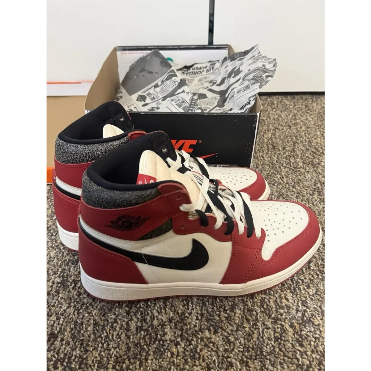 Nike shoes - Air Jordan 1 - Air - DZ5485-612 - Red, Manufacturer: Varsity Red/Black-Sail-Muslin 2