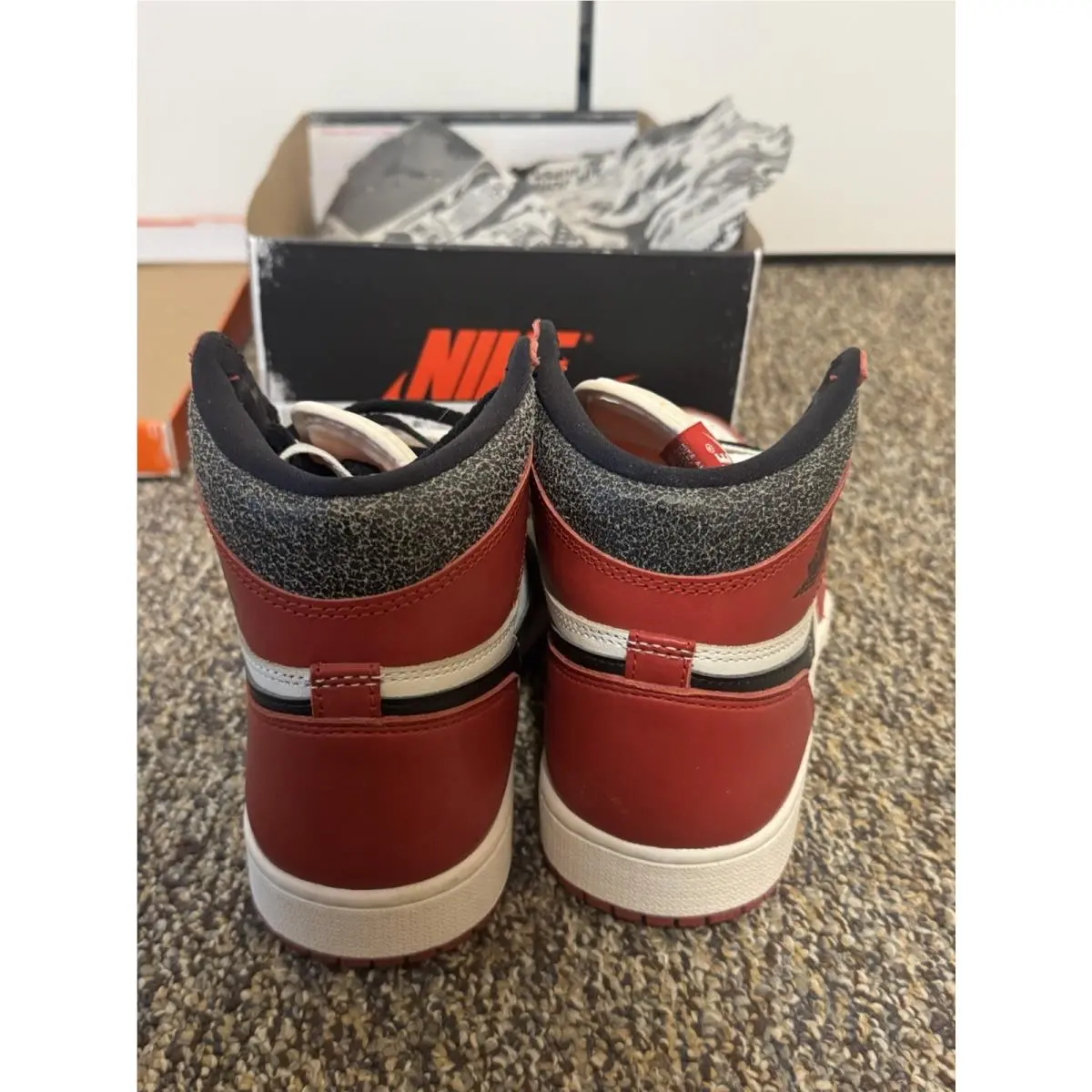 Nike shoes - Air Jordan 1 - Air - DZ5485-612 - Red, Manufacturer: Varsity Red/Black-Sail-Muslin 3