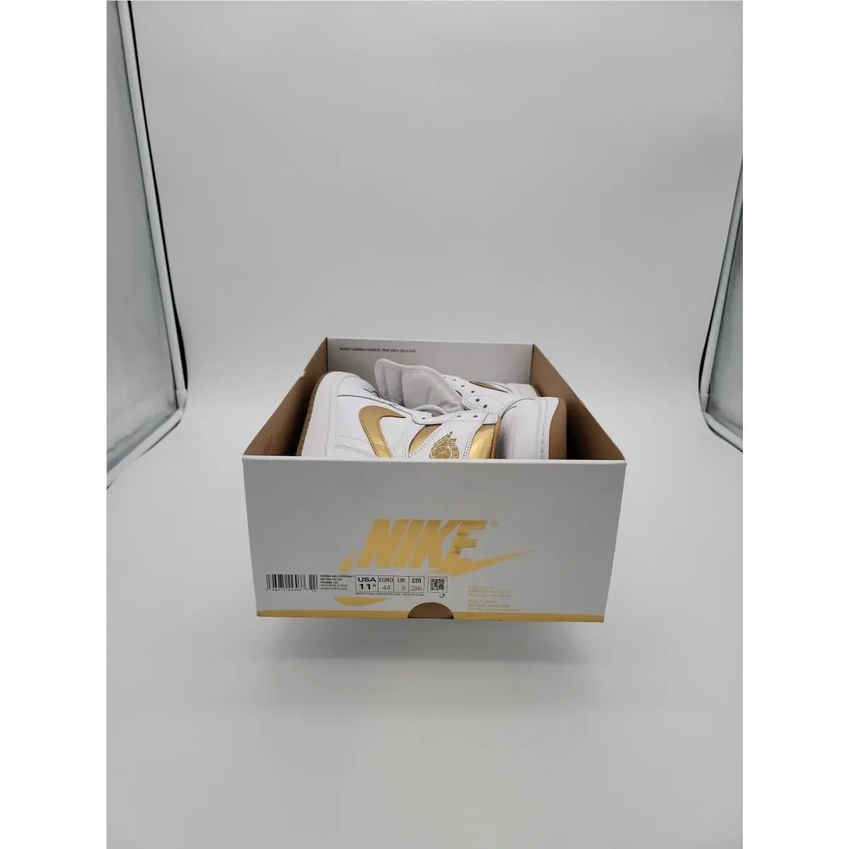 Nike shoes - Nike Air Jordan 1 - Air - FD2596-107 - White (UPC: 196975553037) 4