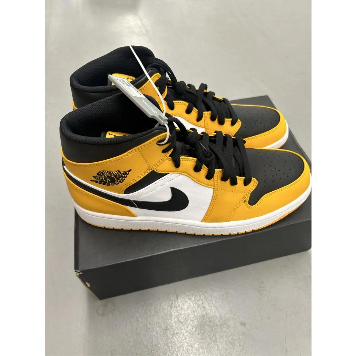 Nike shoes - Air Jordan 1 - Air - 554724-701 - Multicolor, Manufacturer: Taxi/White-Black 1