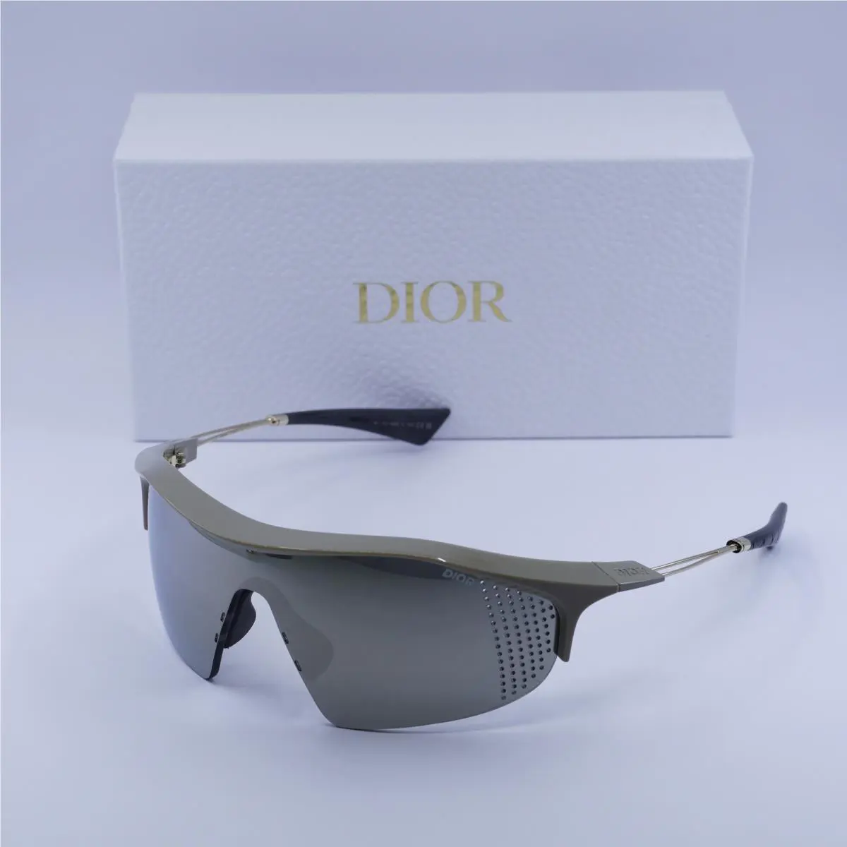 Dior Diorxplorer M1U 78A4 Dark Beige/silver Mirror 0-0-120 Sunglasses