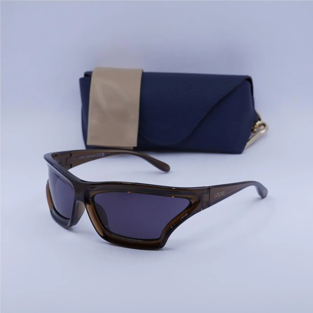 Loewe LW40143U 47A Shiny Transparent Brown/grey 70-17-115 Sunglasses