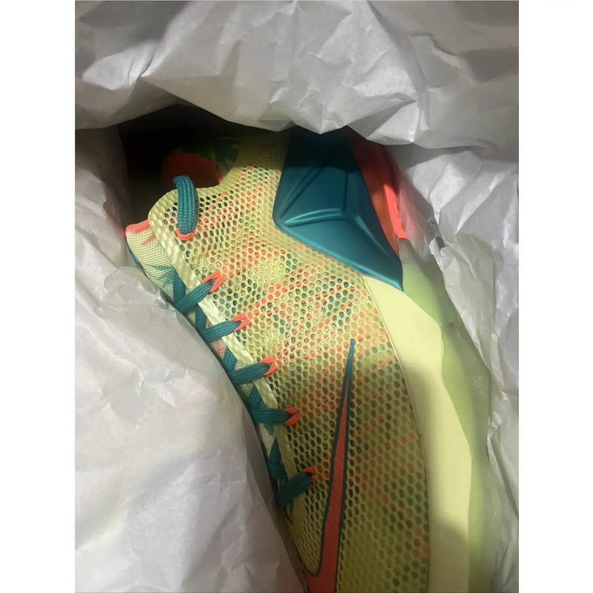 Nike shoes - Nike LeBron XII Low - LeBron XII Low - 776652-383 - Yellow 2